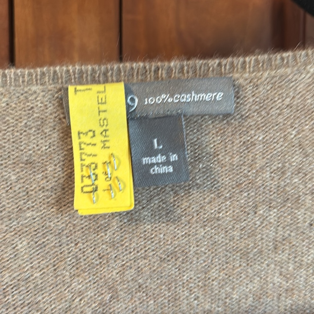 🐬 apt 9 cashmere sweater - Picture 2 of 3